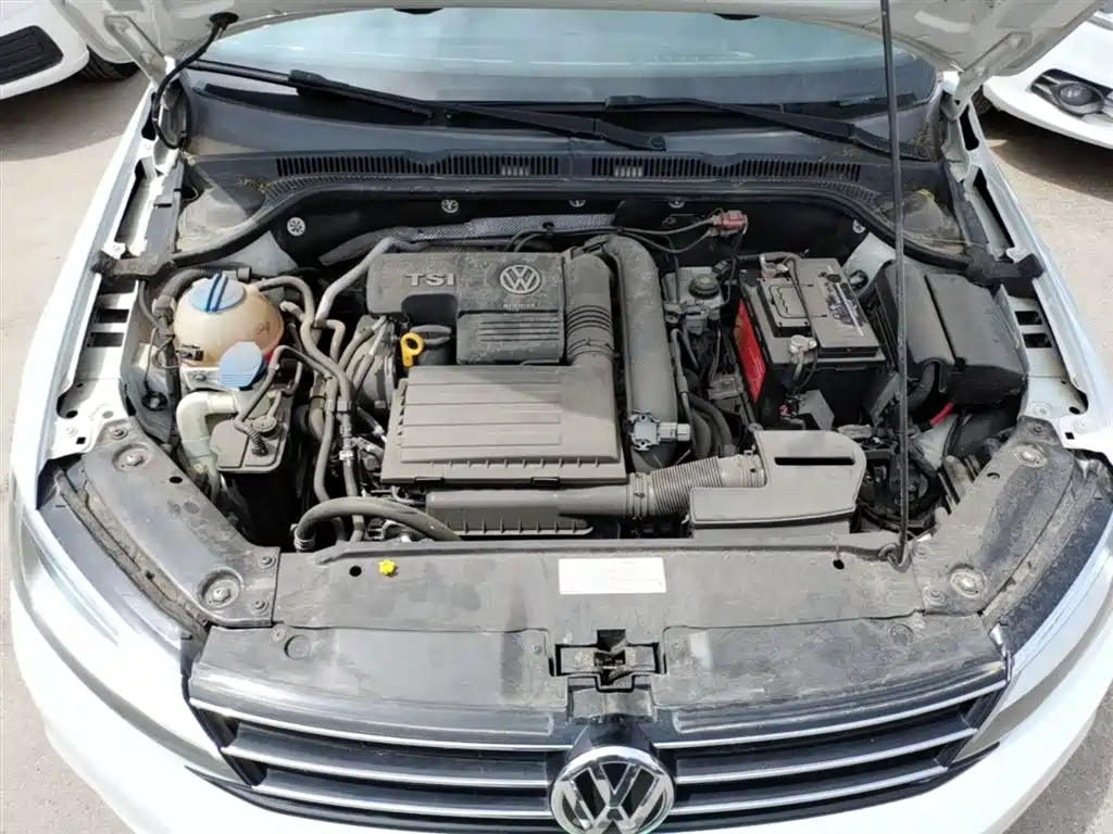 Volkswagen Sagitar 2016 230TSI 25th Anniversary Edition фото 20