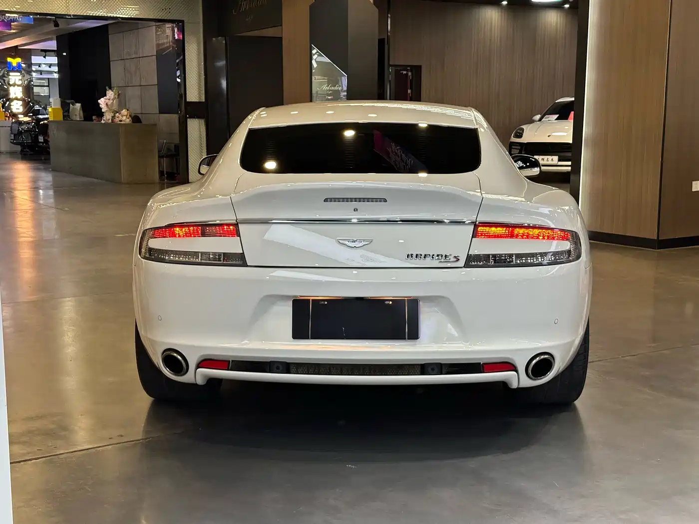 Aston Martin Rapide 2015 Model 6.0L S фото 5