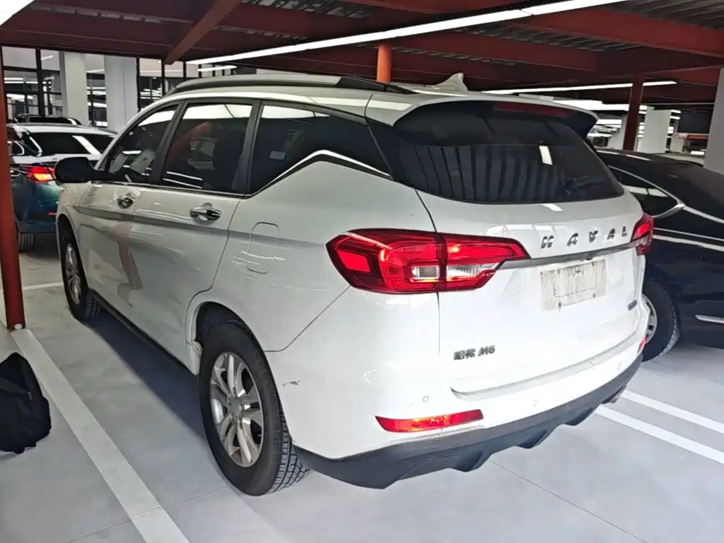 Photo 5 - Haval M6