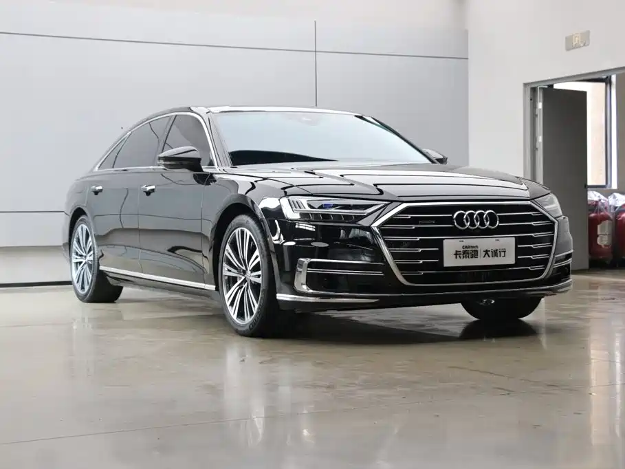 Photo 31 - Audi A8