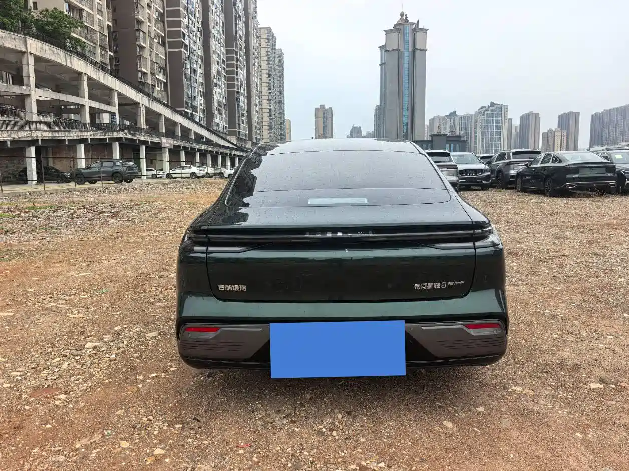 Geely Galaxy Galaxy Xingyao 8 2025 130km EM-P Explorer Edition фото 4