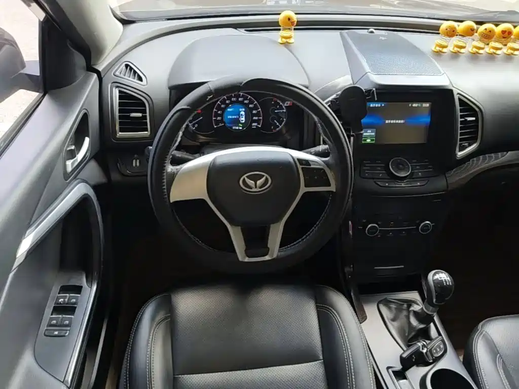 BAIC Huansu S6 2016 2016 1.5T Manual Leading Style