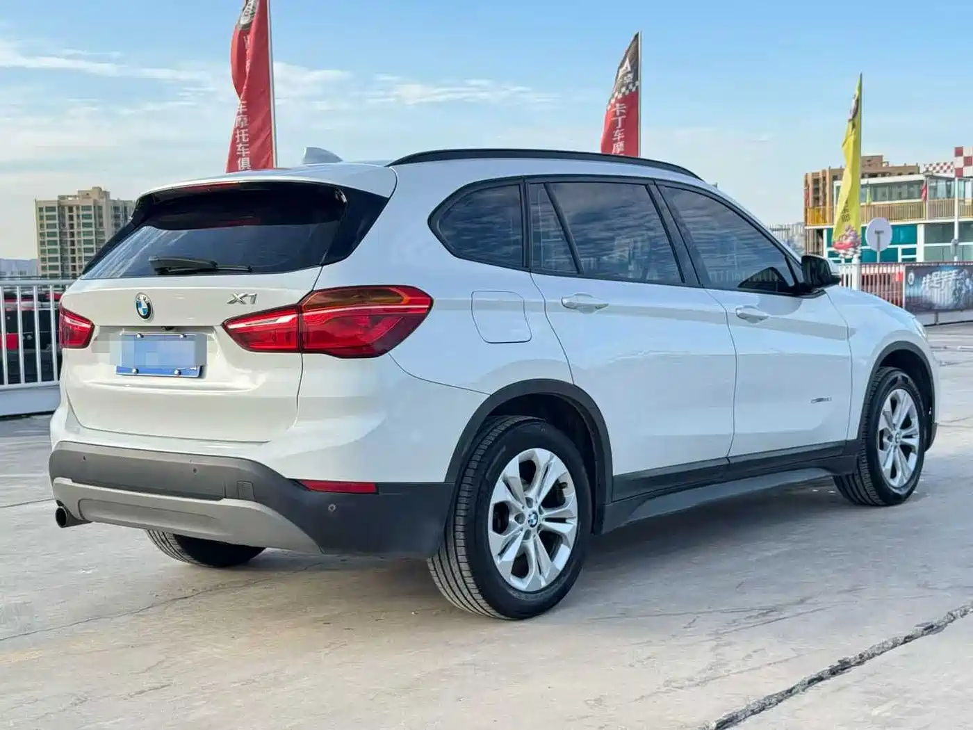 BMW X1 2016 sDrive18Li Premium Model фото 6