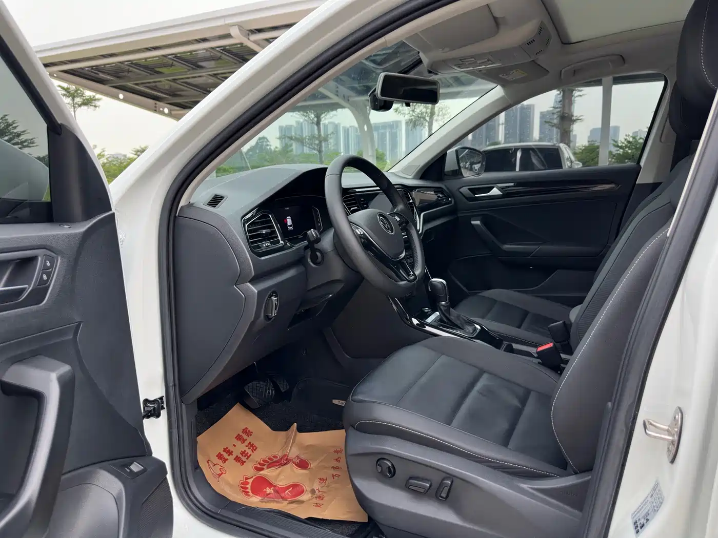 Volkswagen T-ROC 2022 280TSI DSG 2WD Comfort PLUS фото 10