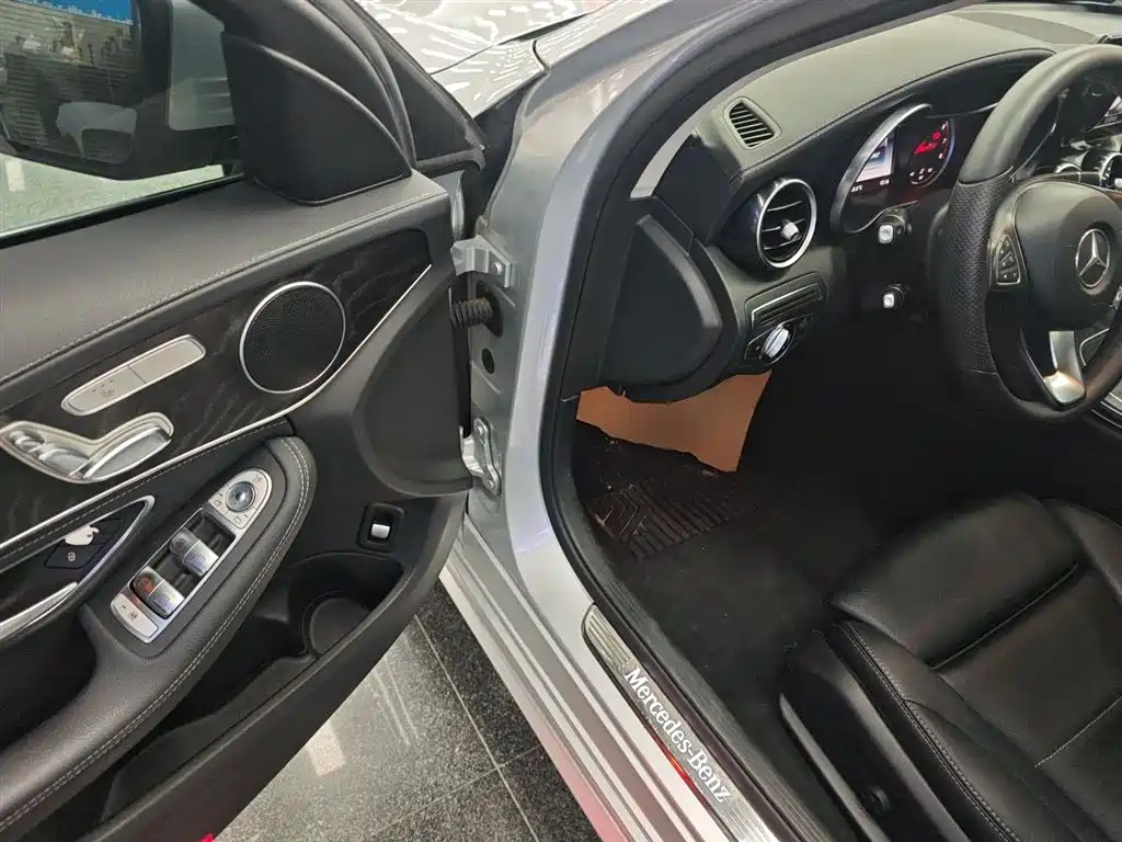 Mercedes-Benz C-Class 2016 C 200 L Sport фото 12