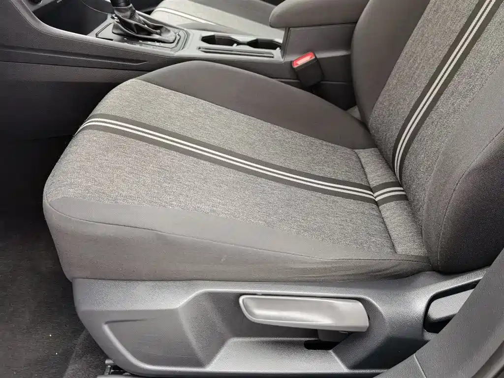 Volkswagen Lavida 2021 1.5L Automatic Trend Edition фото 20