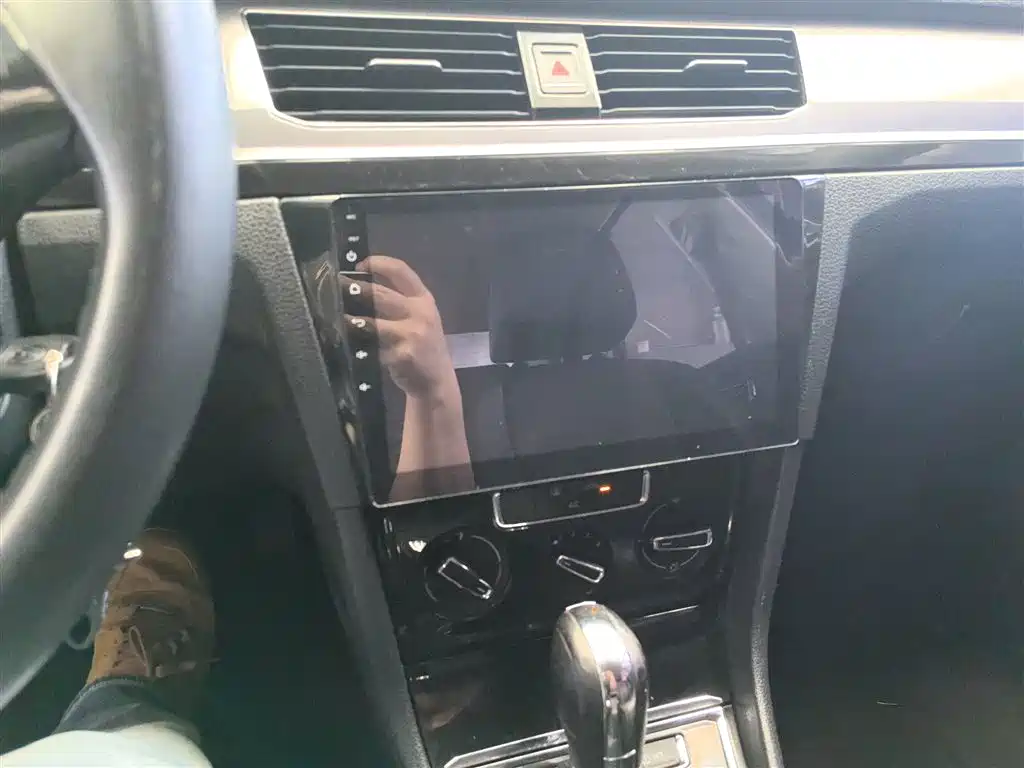 Volkswagen Bora 2018 1.5L Automatic Comfort фото 13