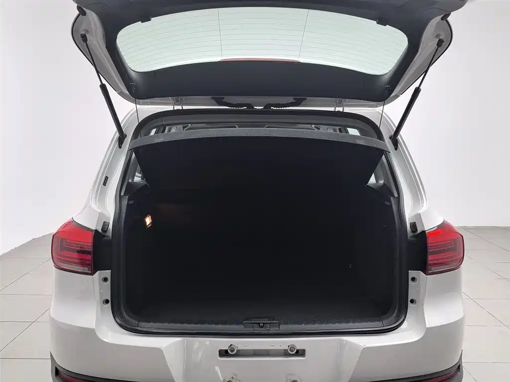 Volkswagen Tiguan 2016 Model 300TSI Automatic 2WD Luxury Edition фото 16