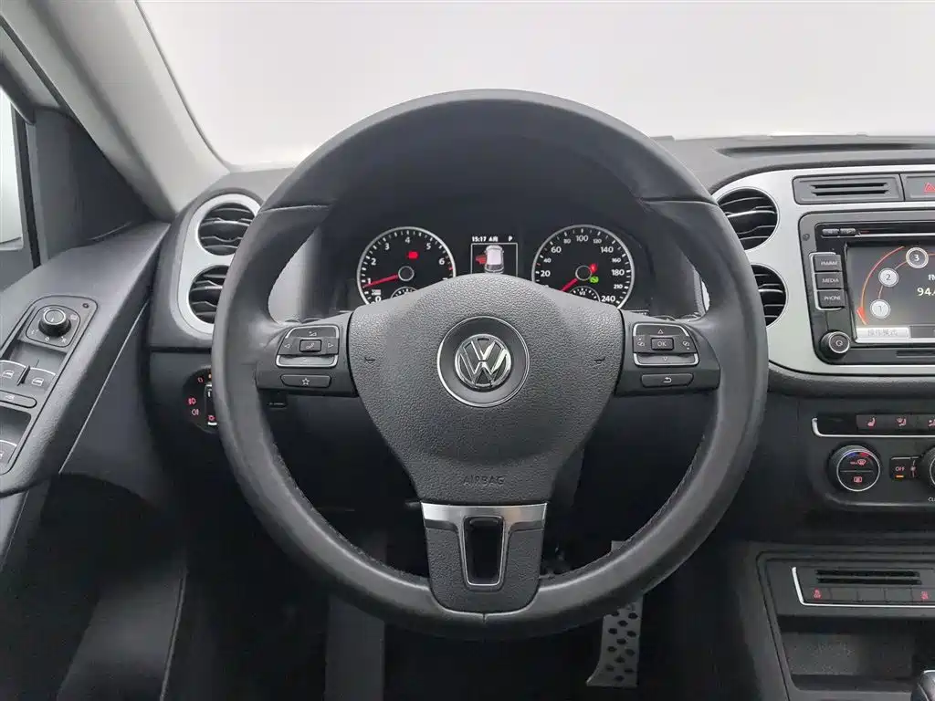 Volkswagen Tiguan 2016 Model 300TSI Automatic 2WD Luxury Edition фото 11