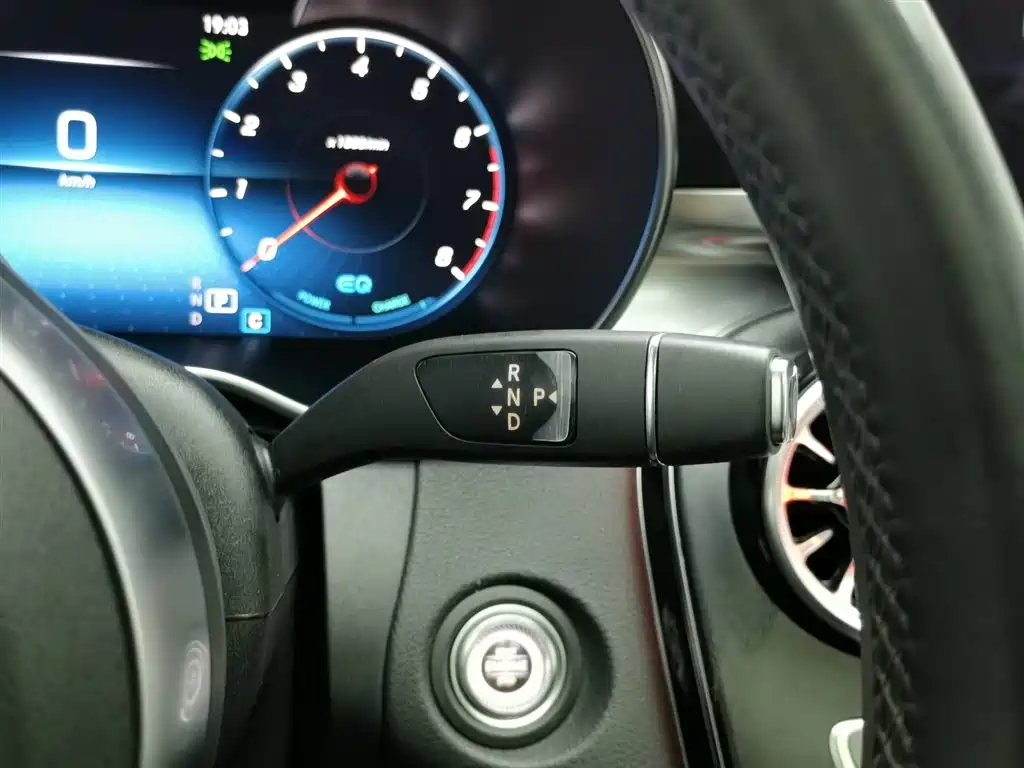 Mercedes-Benz C-Class 2020 Facelift C 260 L Sport фото 13