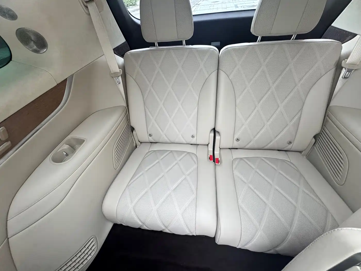 AITO Wenjie AITO M9 2025 Extended Range Ultra 52kWh 6-Seater фото 9