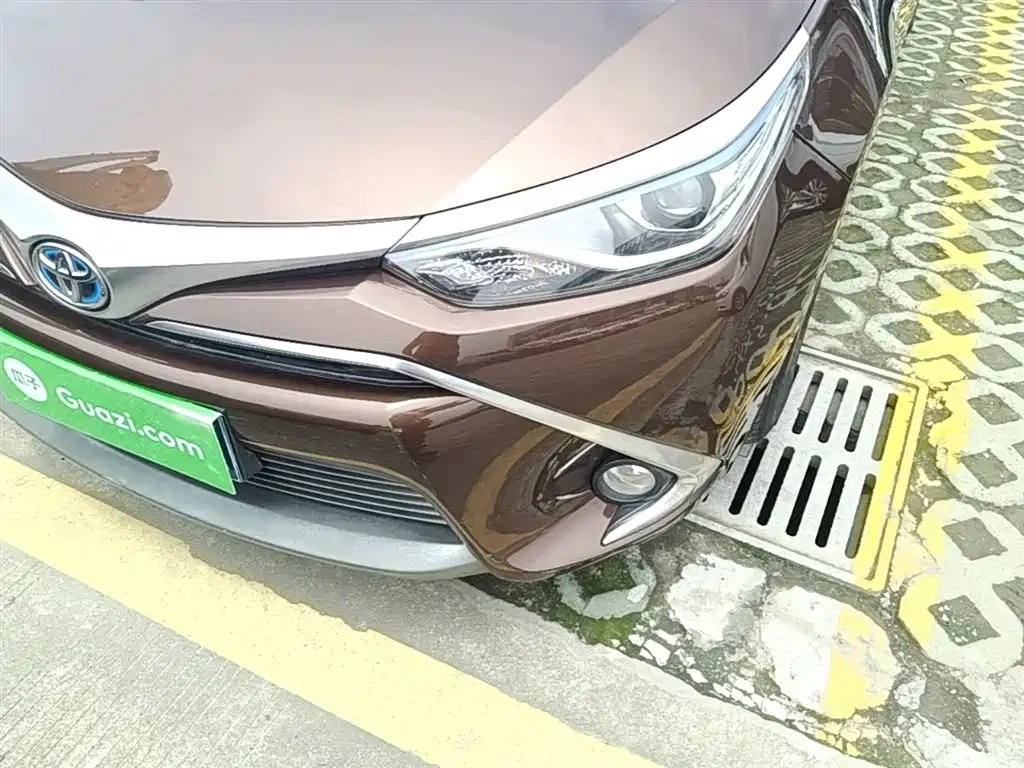 Toyota Levin 2016 Hybrid 1.8H GS E-CVT Elite Sunroof фото 24