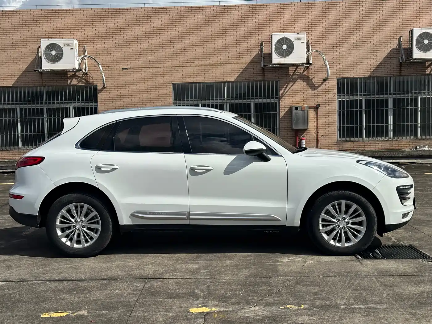 Zotye SR9 2017 2017 2.0T Automatic Ultimate Road Edition