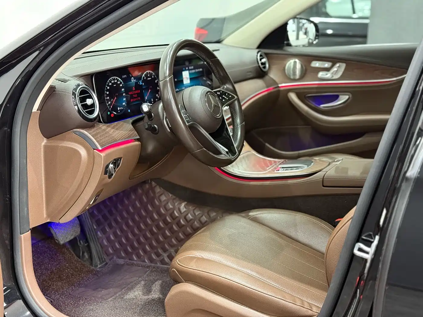 Mercedes-Benz E-Class 2022 E 300 L Luxury фото 4