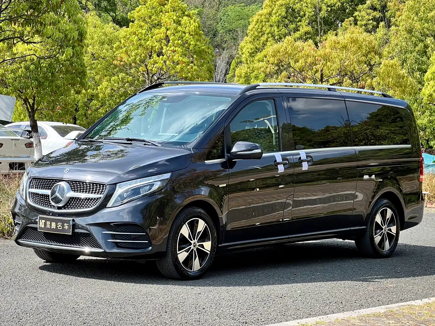 Mercedes-Benz V-Class 2020 Model V 260 L Long Wheelbase Luxury