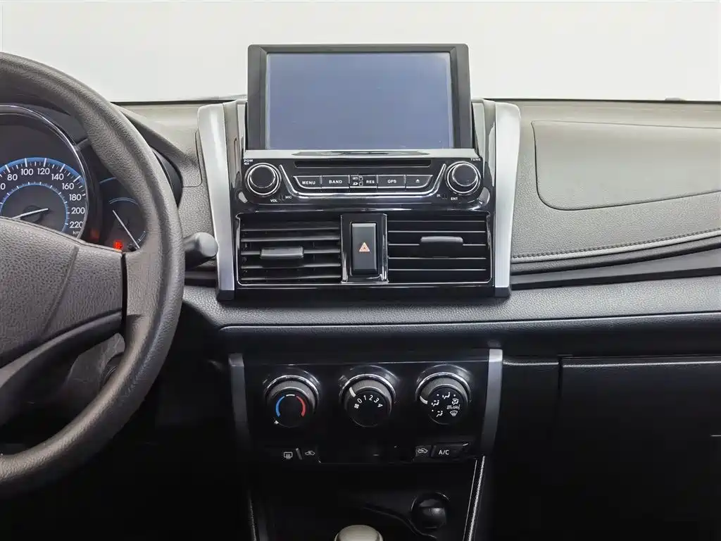 Toyota Vios 2016 1.5L Automatic Zhi Zhen Xing Yao Edition фото 12