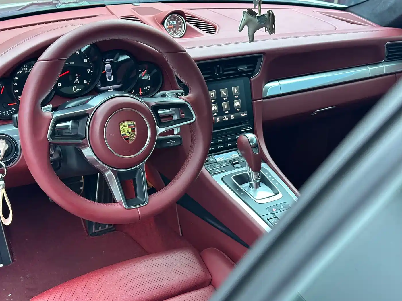 Porsche 911 2016 Carrera 3.0T фото 8