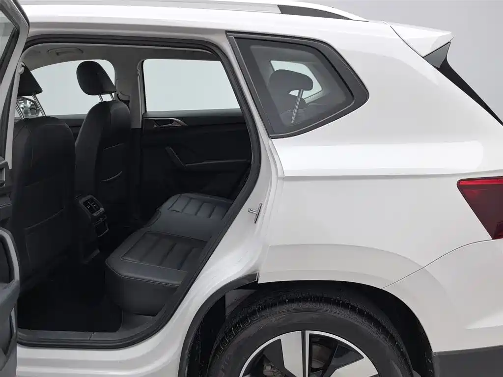 Volkswagen Tharu 2021 Model 280TSI 2WD Comfort Edition фото 15