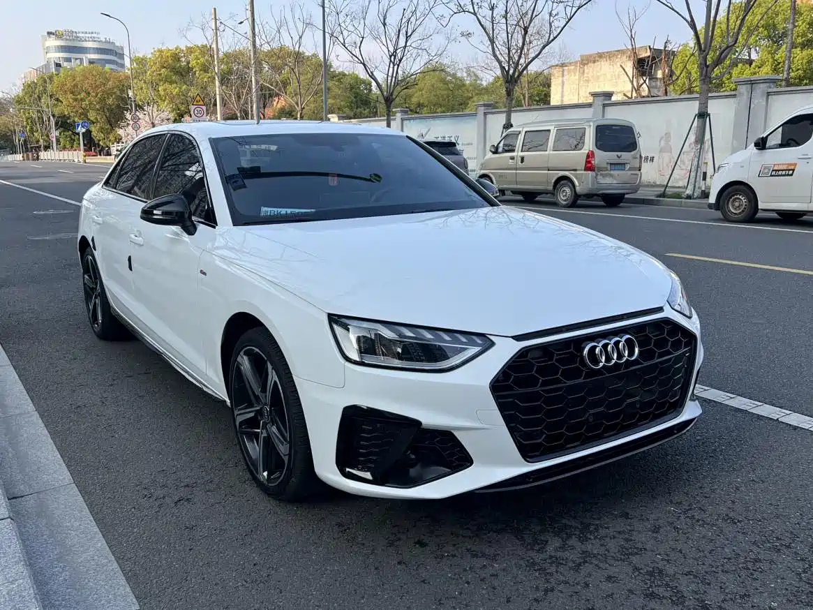 Audi A4L 2024 40 TFSI Luxury Dynamic фото 3