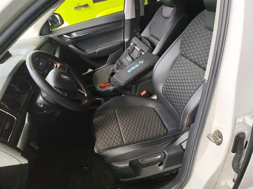 Škoda Kamiq 2018 1.5L Automatic Comfort Version China V фото 15