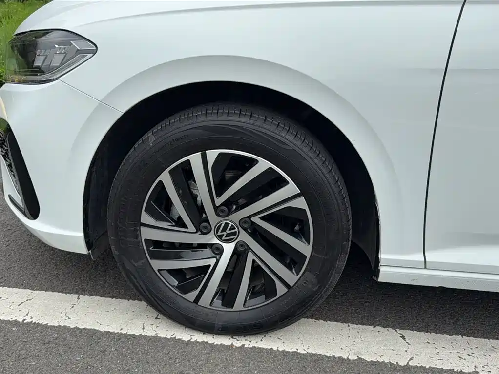 Volkswagen Lavida 2024 Model 300TSI DSG Starlight Full Comfort Edition фото 14