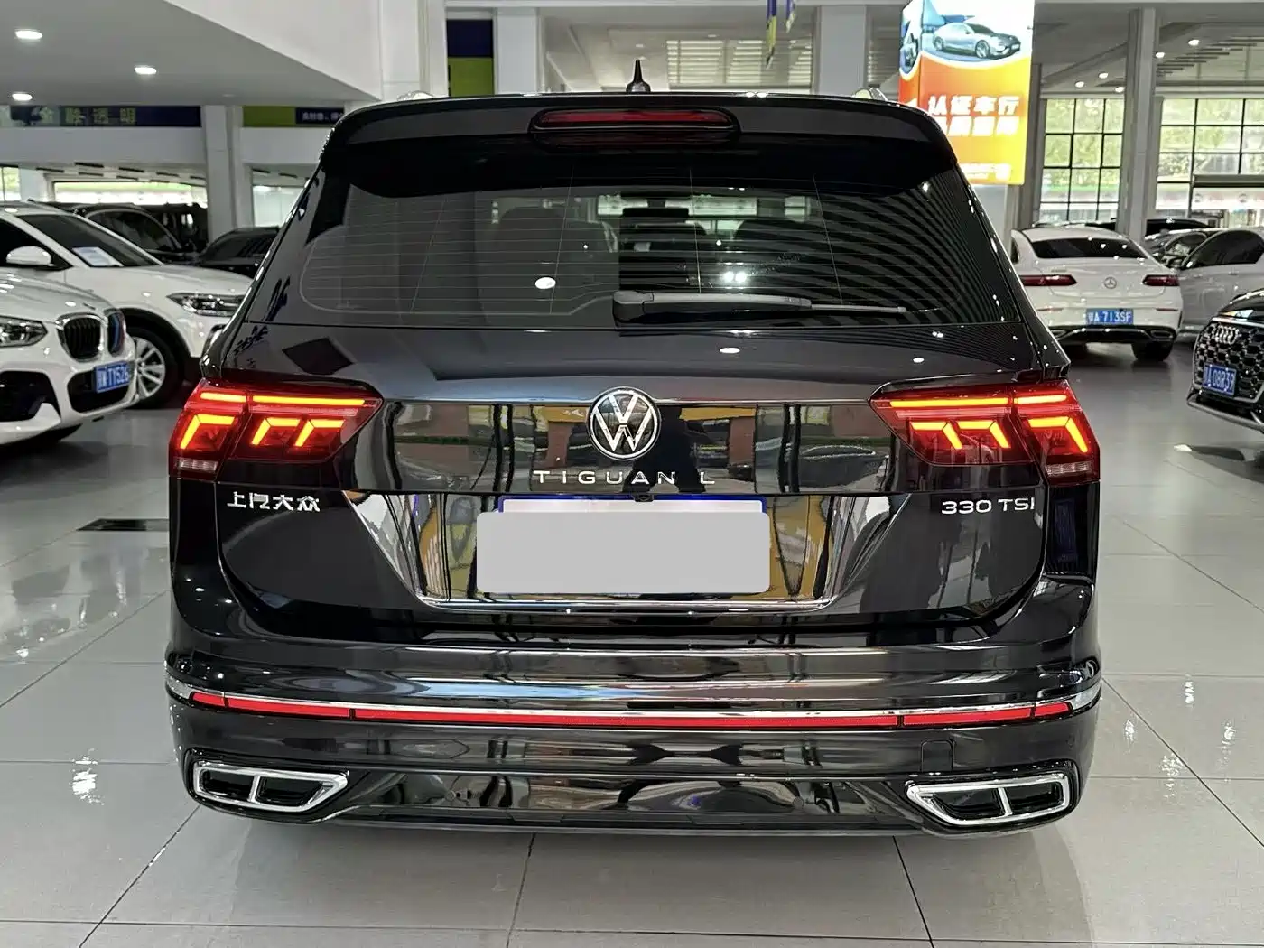 Volkswagen Tiguan L 2024 330TSI Automatic 2WD R-Line Premium Enjoyment Edition фото 8