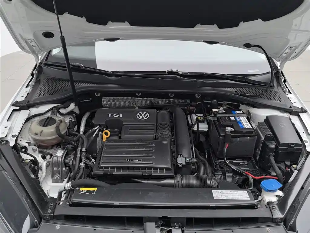 Volkswagen Golf 2018 230TSI Automatic Comfort фото 6
