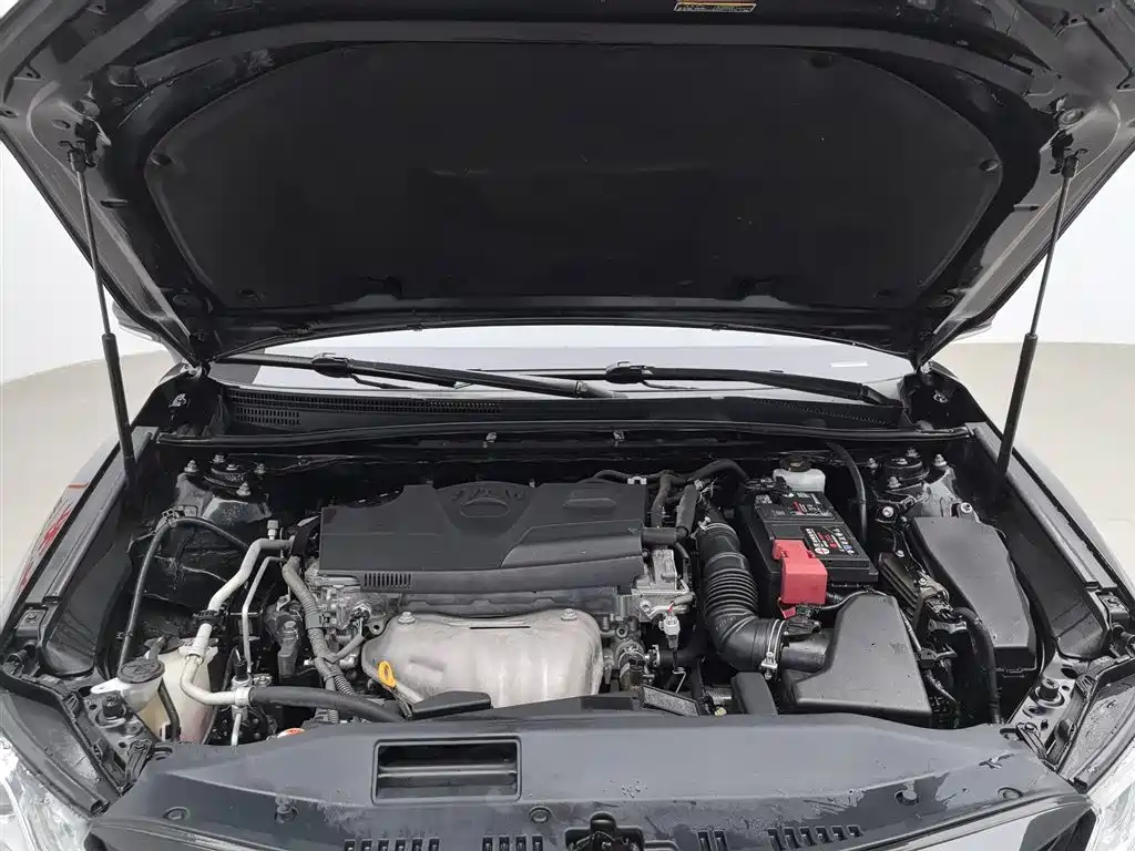 Toyota Camry 2018 2.0G Luxury Edition фото 6