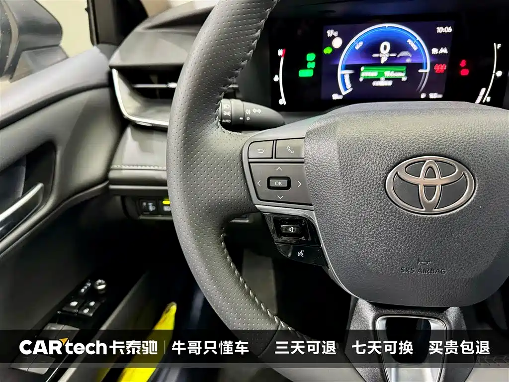 Toyota Camry 2026 Hybrid 2.0HGVP Luxury Edition фото 25