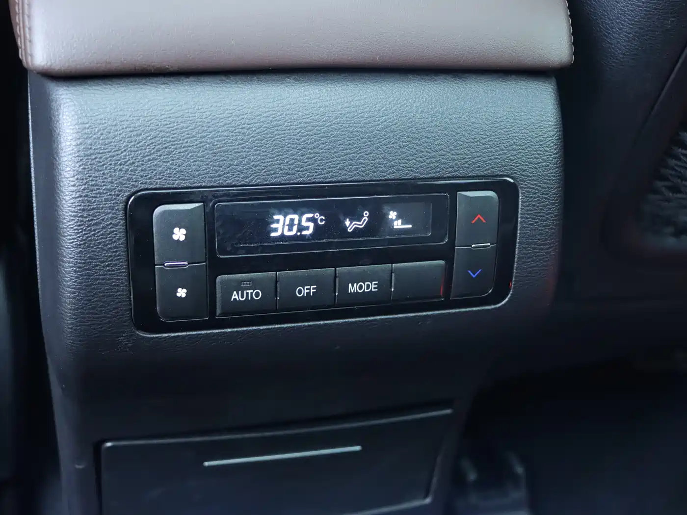 Haval H9 2020 2.0T Gasoline 4WD Premium 5-Seater фото 16