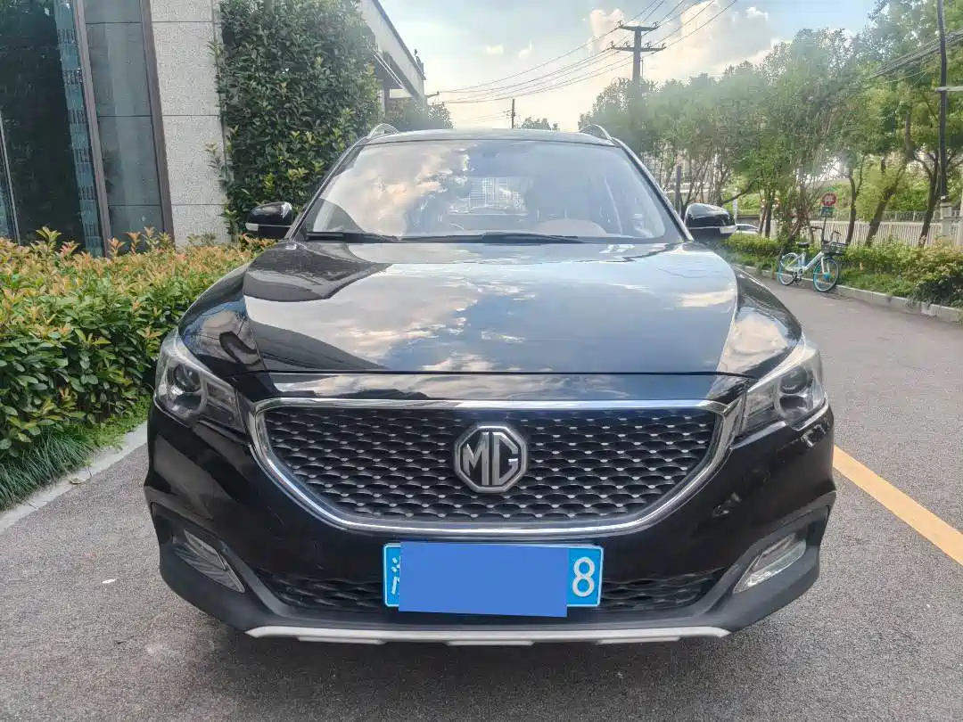 Фото 2 - MG ZS