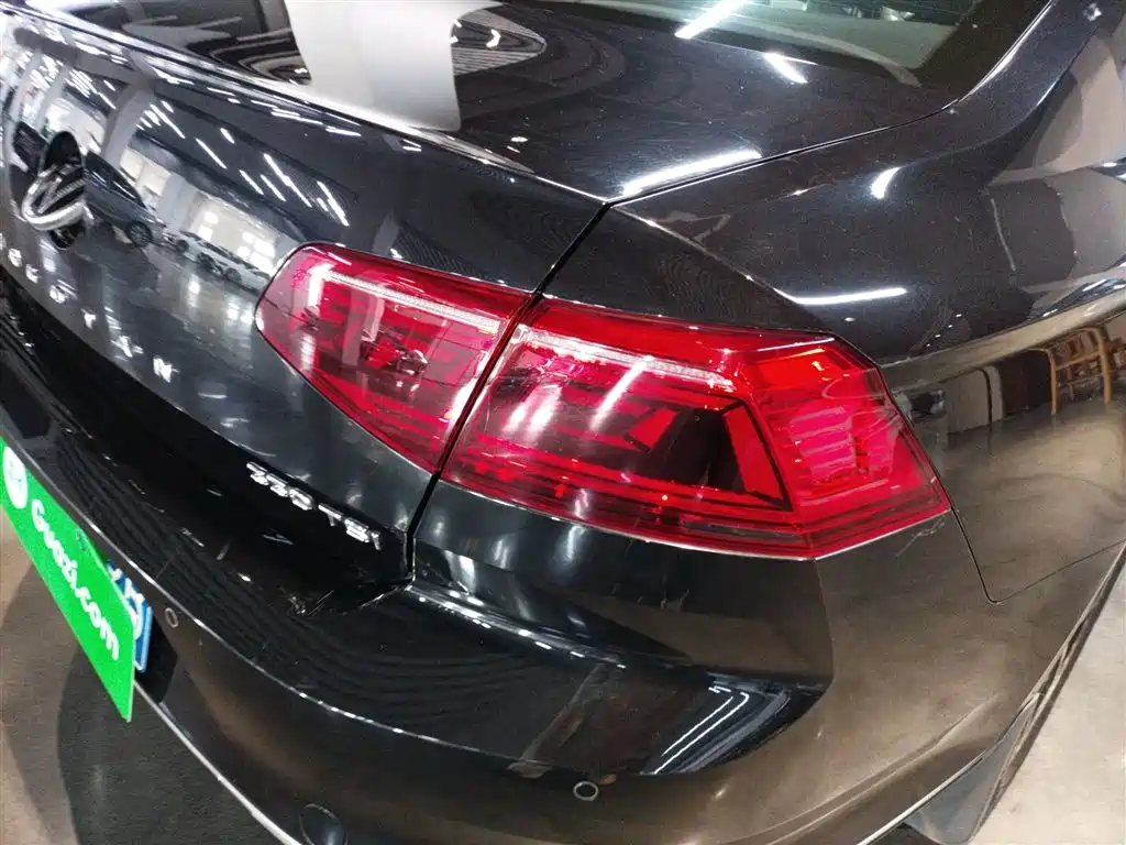 Volkswagen Magotan 2020 330TSI DSG Leading фото 7