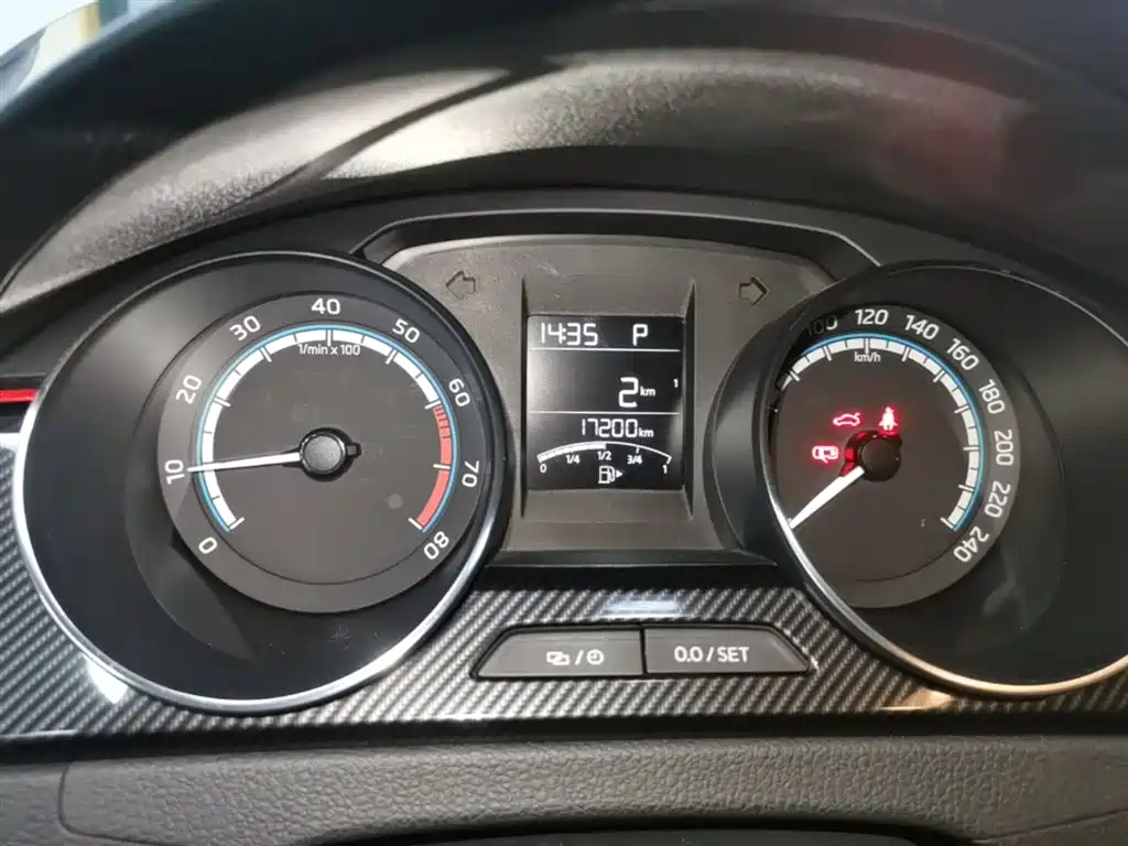 Škoda Skoda Rapid Spaceback 2020 1.5L Auto Comfort фото 12