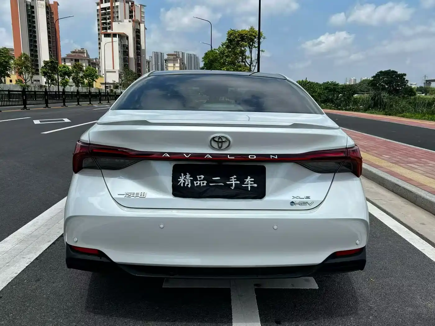 Toyota Avalon 2024 Model Hybrid 2.5L XLE Prestige Edition фото 5