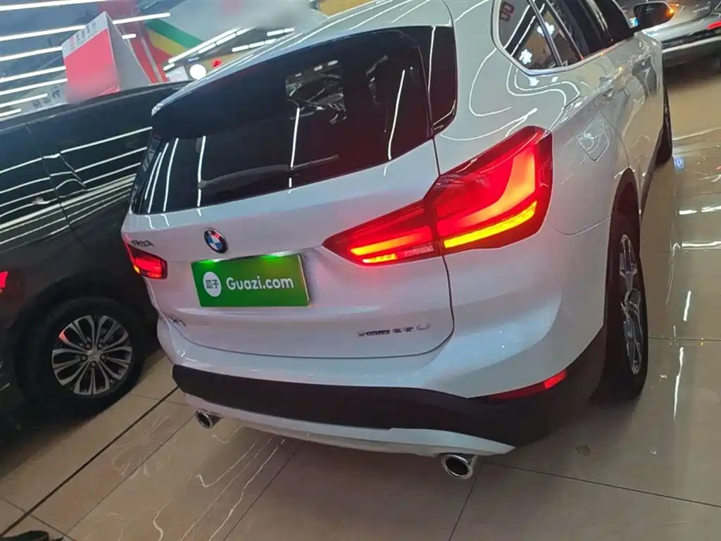 BMW X1 2022 sDrive25Li Leading фото 6