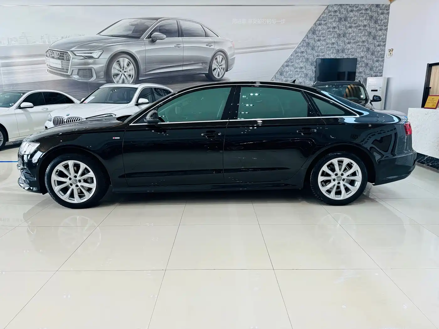 Audi A6L 2018 30th Anniversary 35 TFSI Fashion фото 7