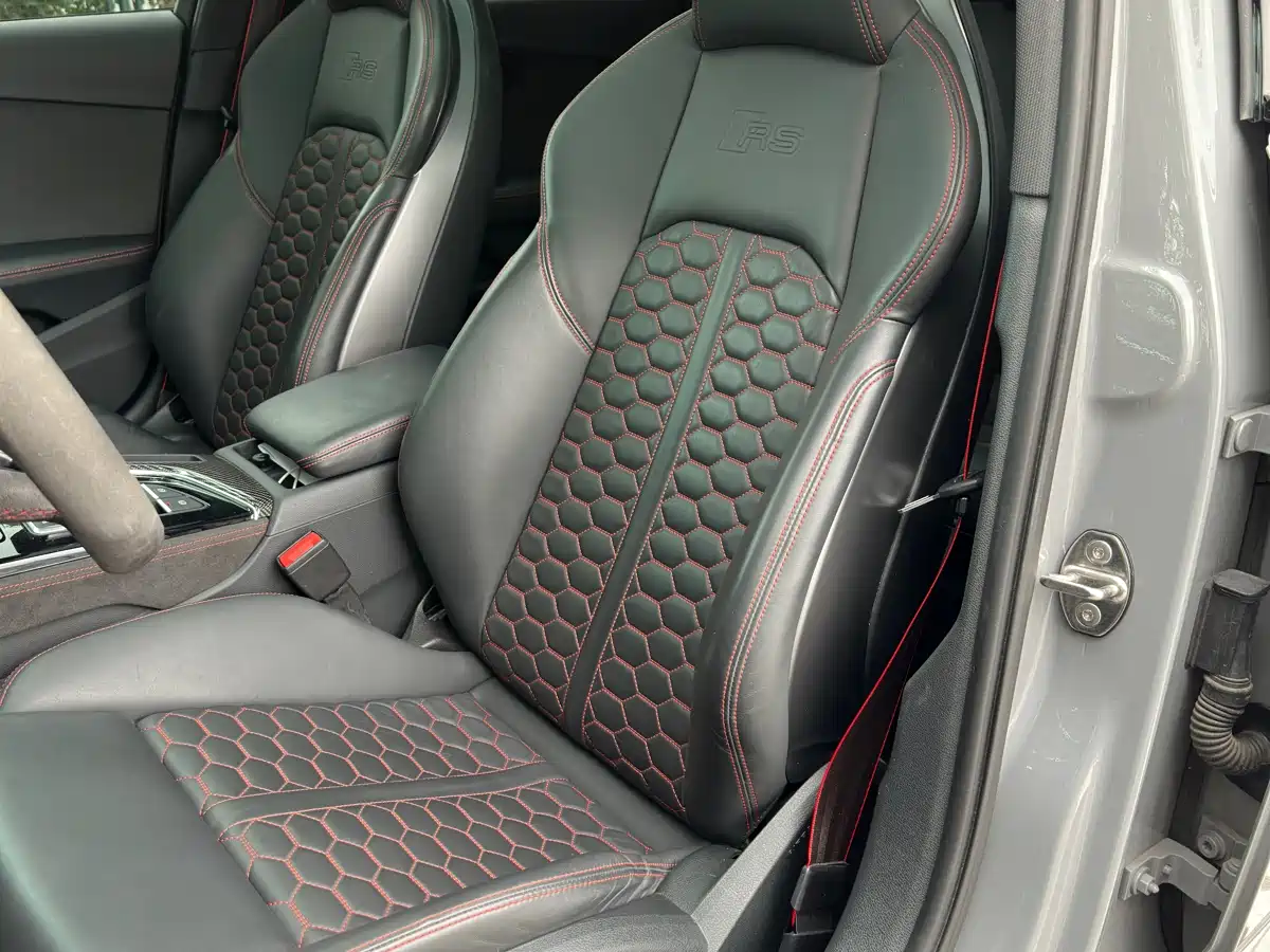 Audi RS 4 2024 RS4 Avant Ignition Edition фото 11