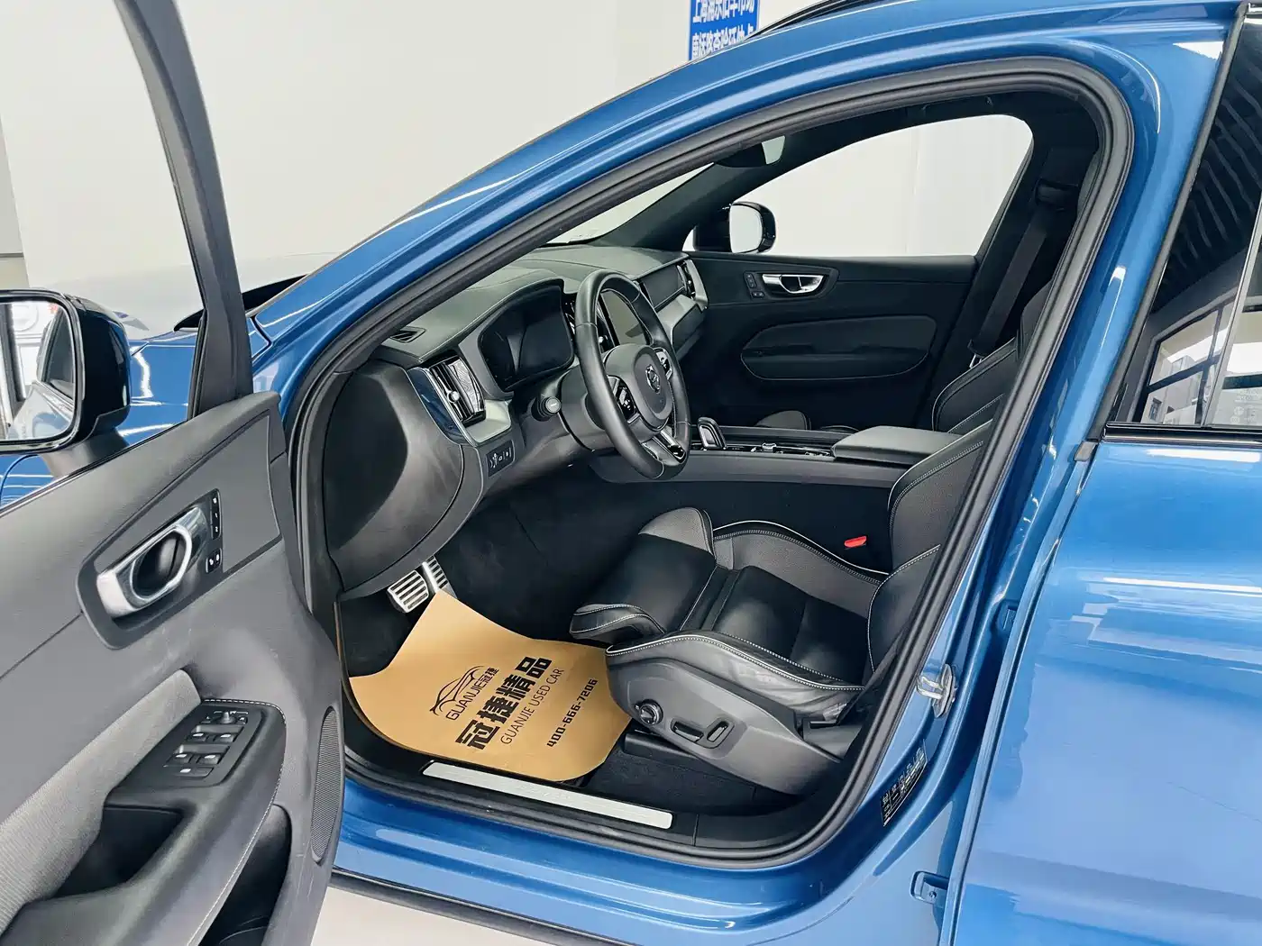 VOLVO XC60 PLUG IN HYBRID