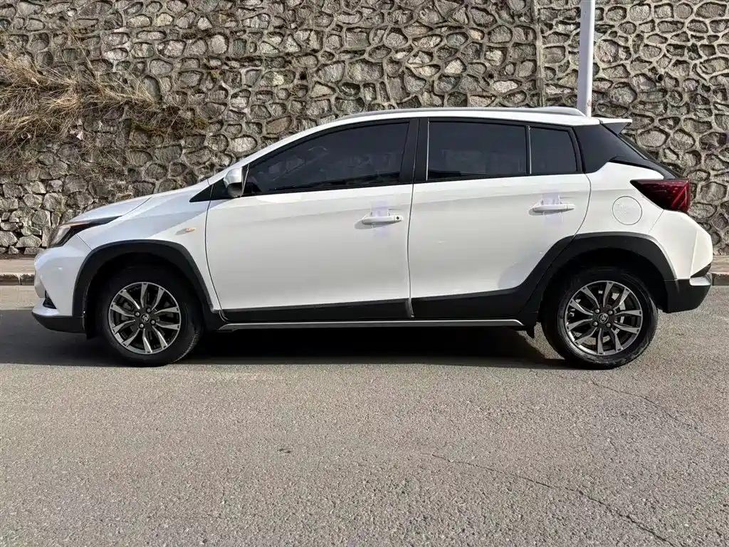 Toyota YARiS L Zhi Xuan 2021 1.5L CVT Luxury Edition фото 9