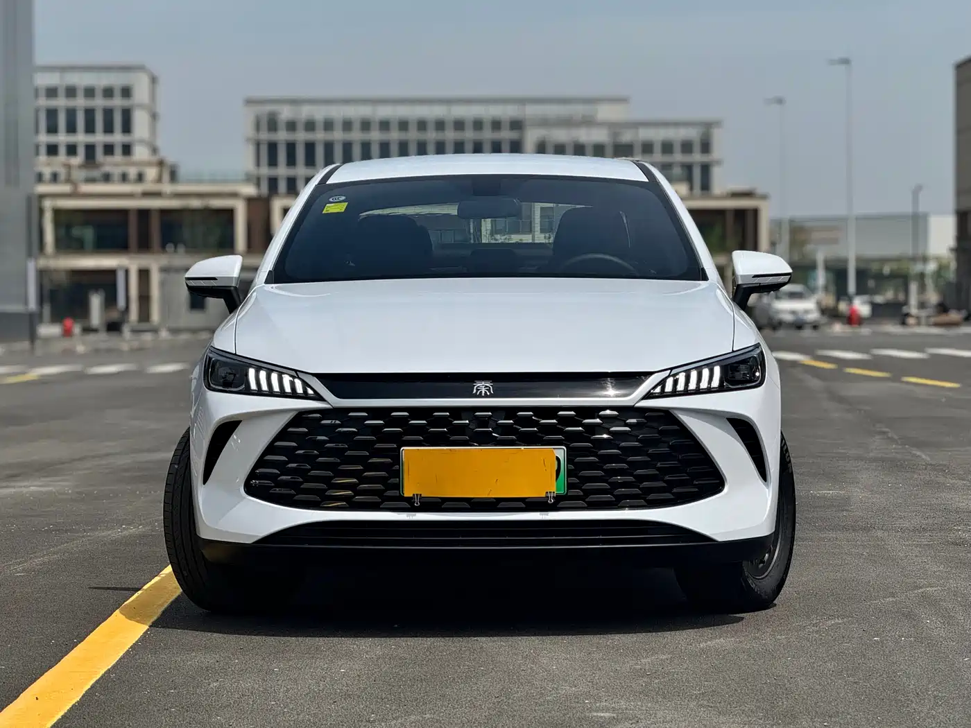 BYD Qin PLUS 2026 DM-i Smart Edition 128KM Progressive фото 2