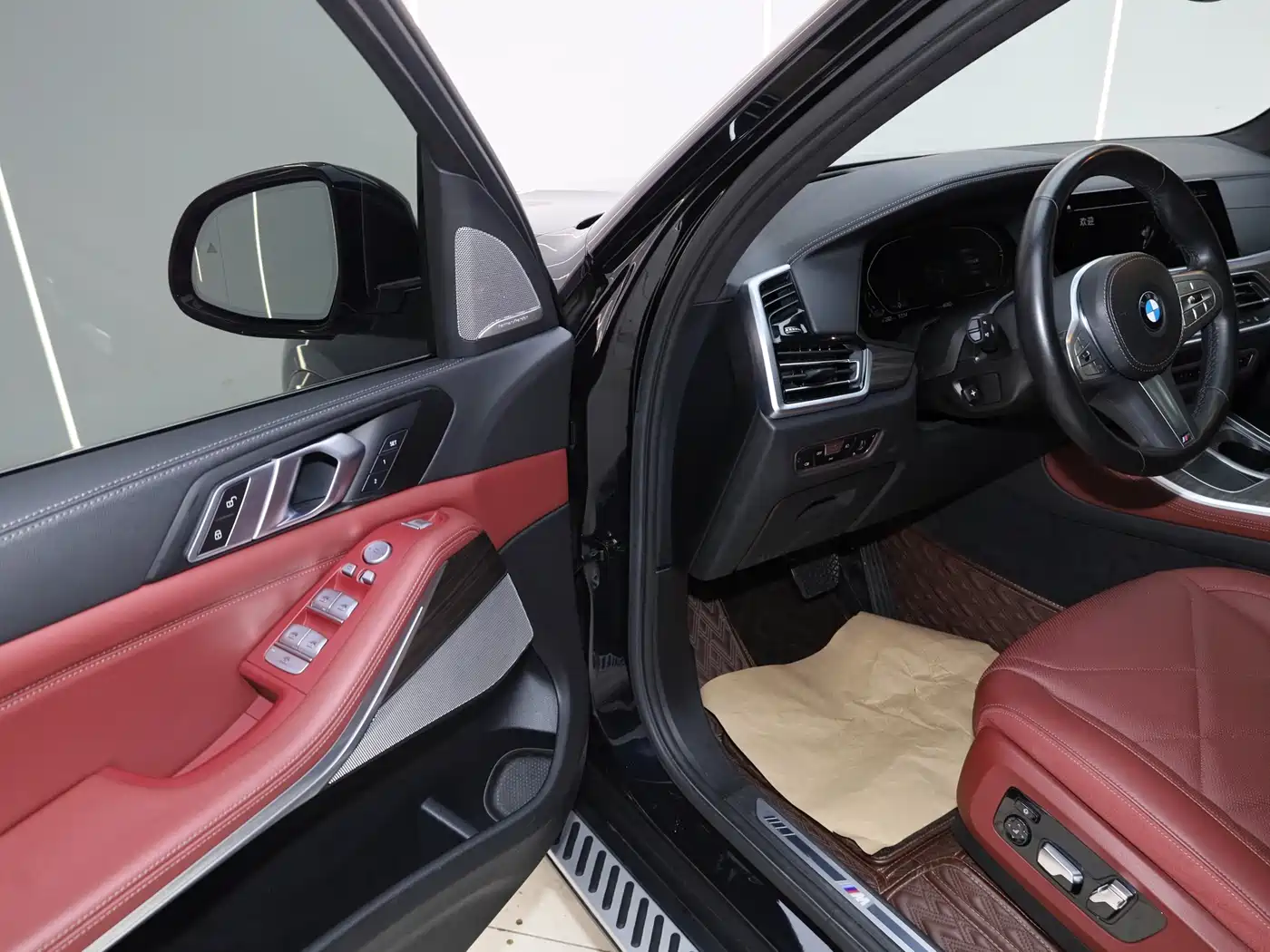 BMW X5 2022 Facelift xDrive 40Li M Sport Package фото 27