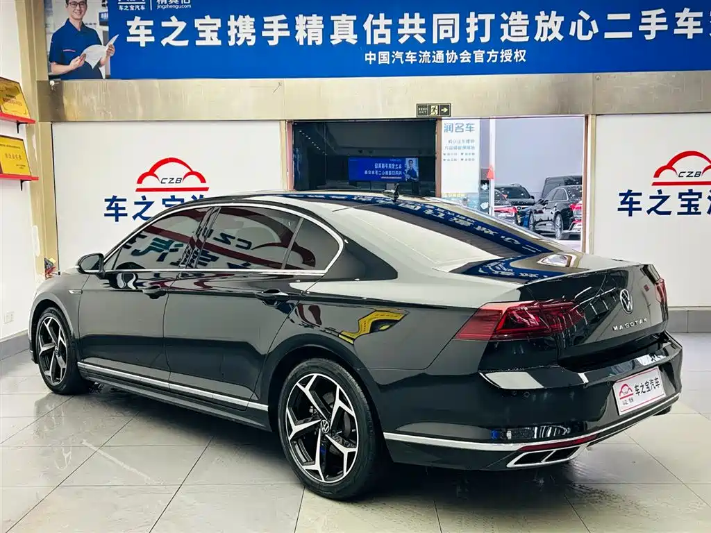 Volkswagen Magotan 2023 Model 2 Million Commemorative Edition 330TSI DSG Luxury фото 7