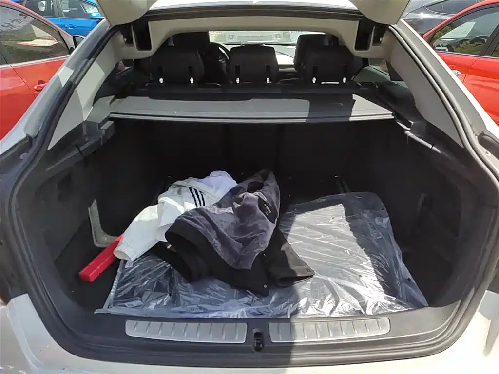 BMW 3 Series GT 2016 320i Fashion Style фото 15