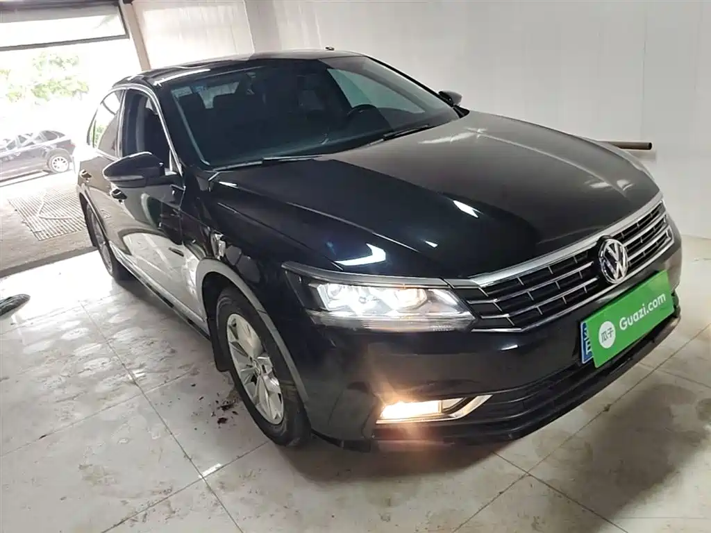 Volkswagen Passat 2017 330TSI DSG Prestige фото 4