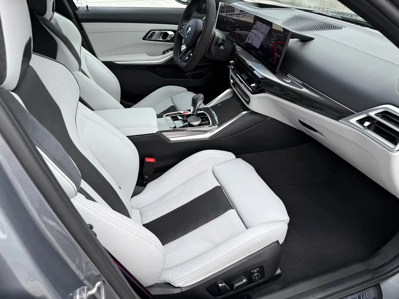 BMW M3 2024 M3 Sedan Competition фото 16
