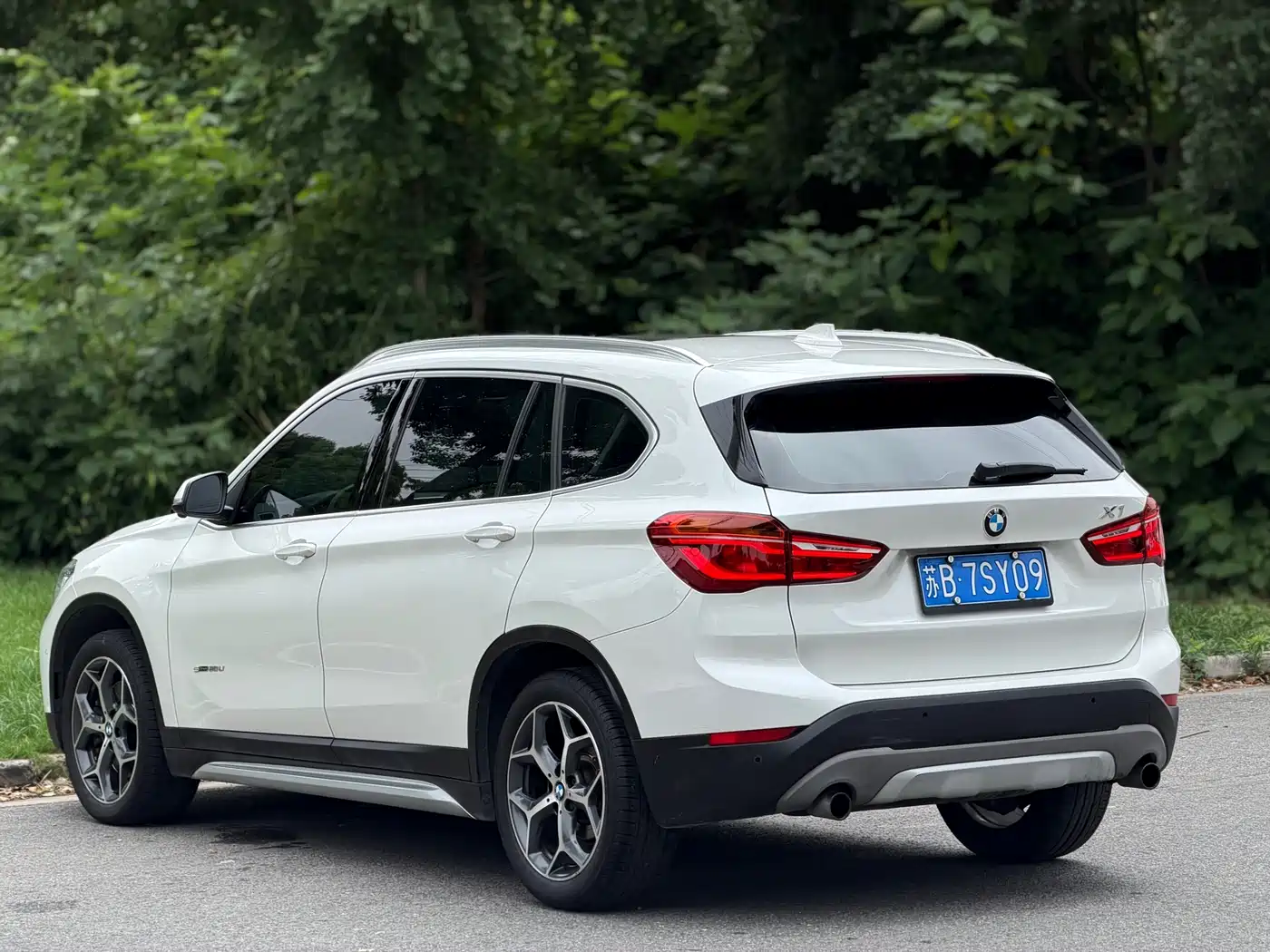 BMW X1 2018 sDrive20Li Leading Model фото 4
