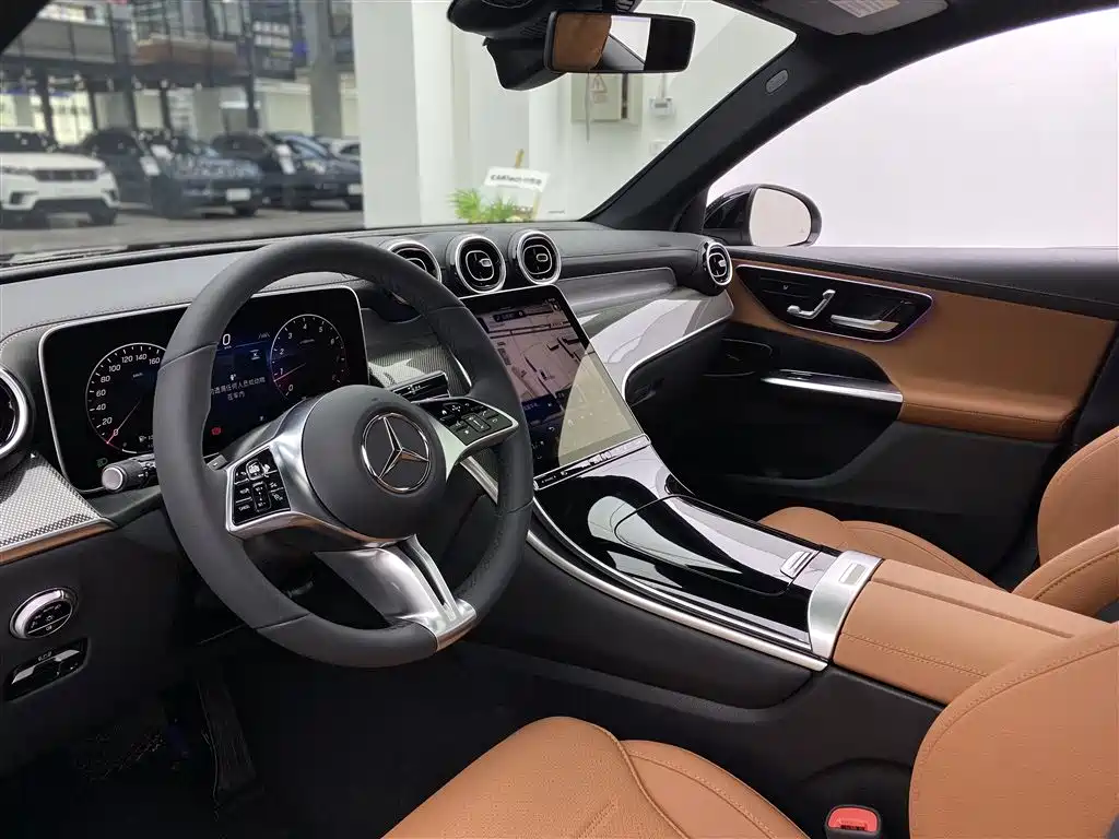 Mercedes-Benz GLC 2025 Model Year GLC 260 L 4MATIC Dynamic фото 6