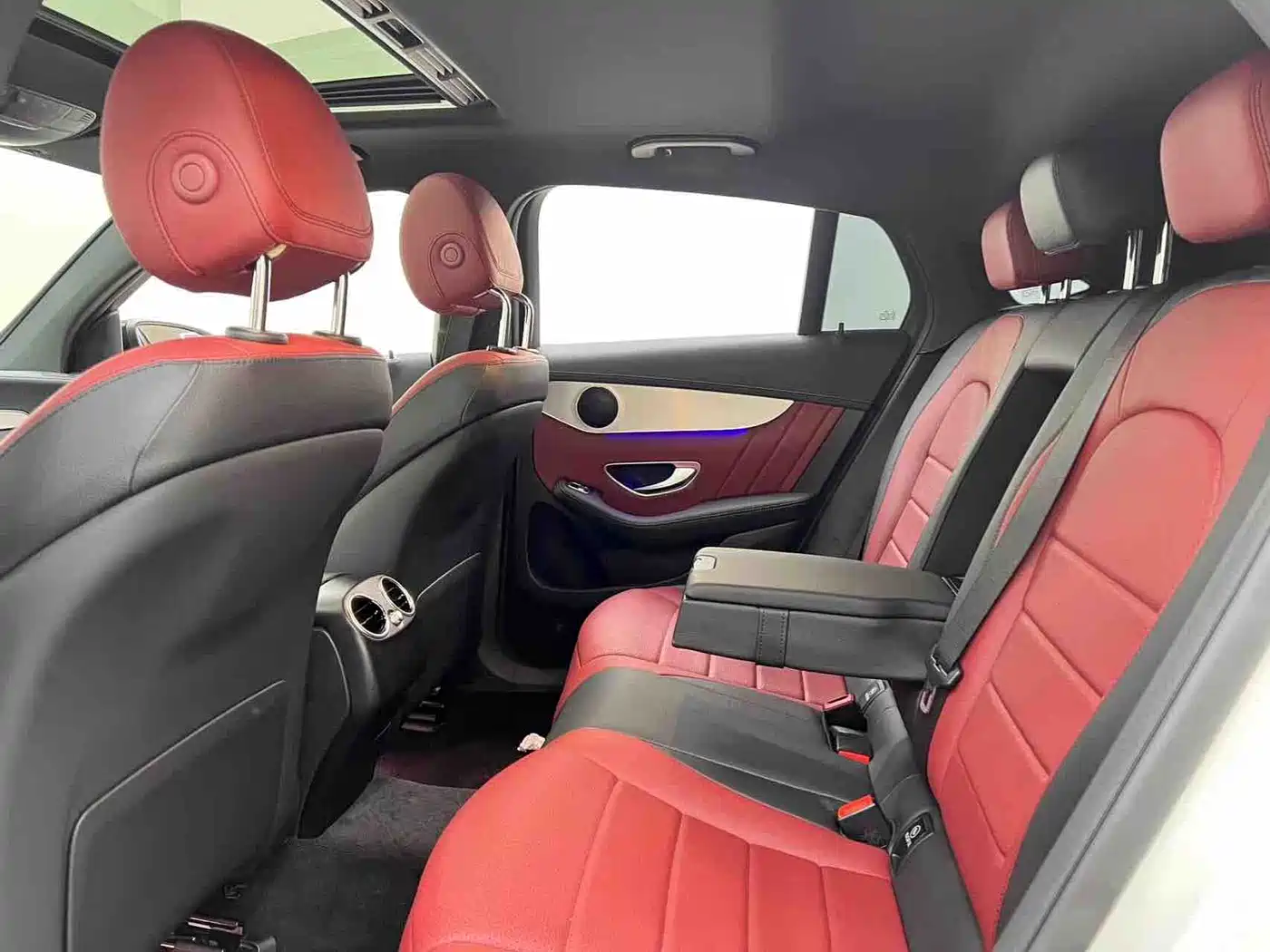 Mercedes-Benz GLC Coupe 2022 Facelift GLC 260 4MATIC Coupe SUV фото 12