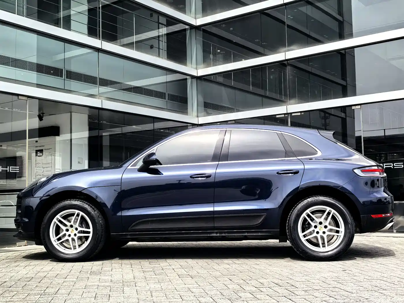 Porsche Macan 2021 Macan 2.0T фото 4