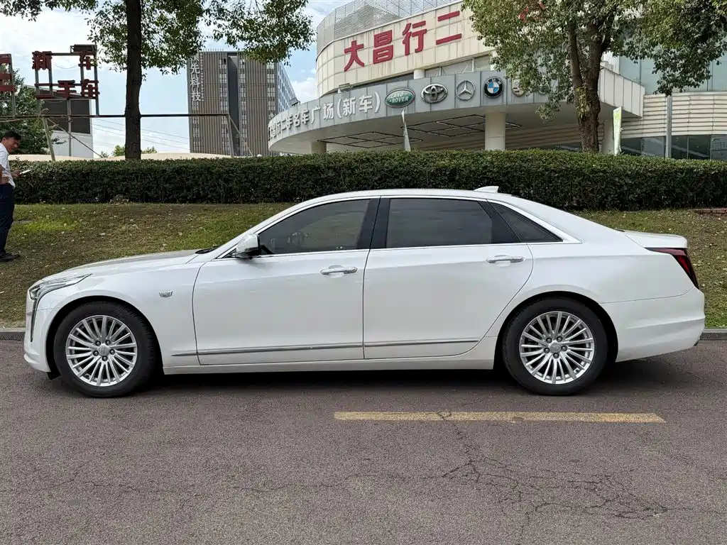 Cadillac CT6 2020 28T Fashion фото 3